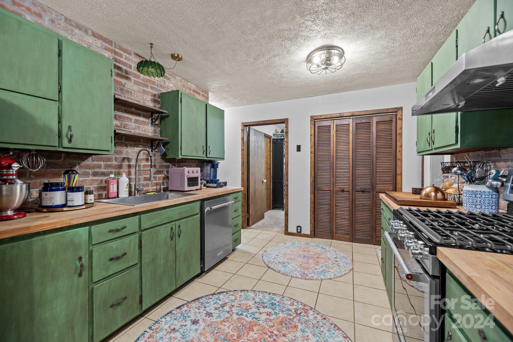 5707 Davis Road Waxhaw, NC 28173 - Photo 4 of 42