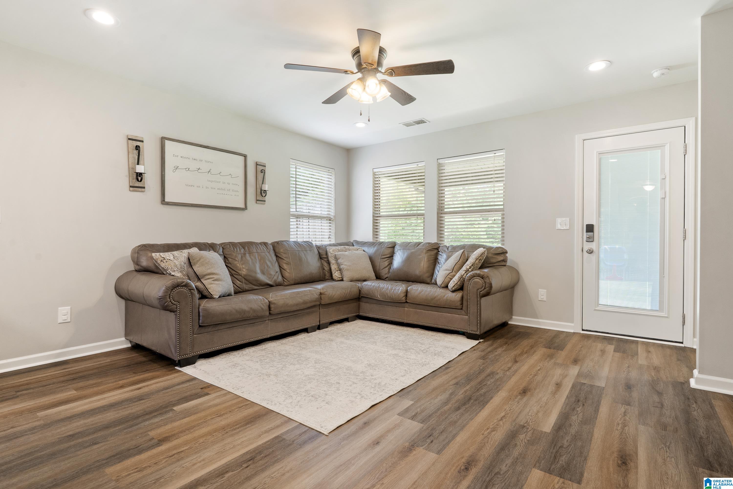 225 Briar Ridge Lane Odenville, AL 35120 - Photo 6 of 31 Gallery Image 6
