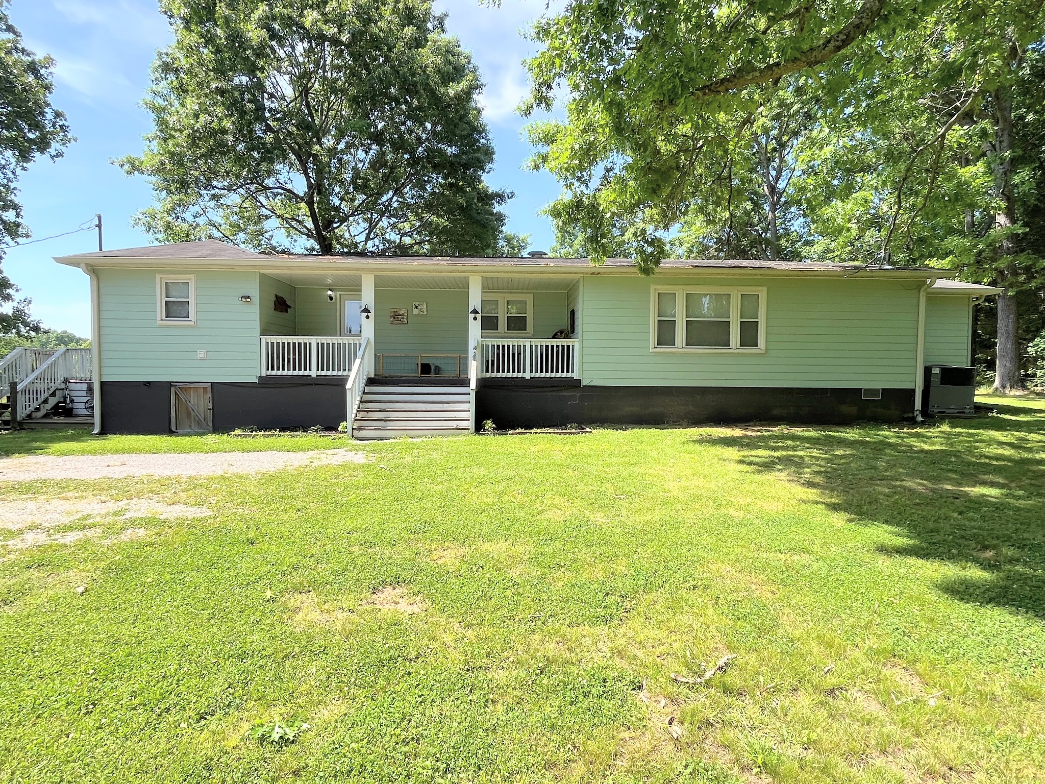 1005 Boyd Street Belfast, TN 37019 - Photo 3 of 28