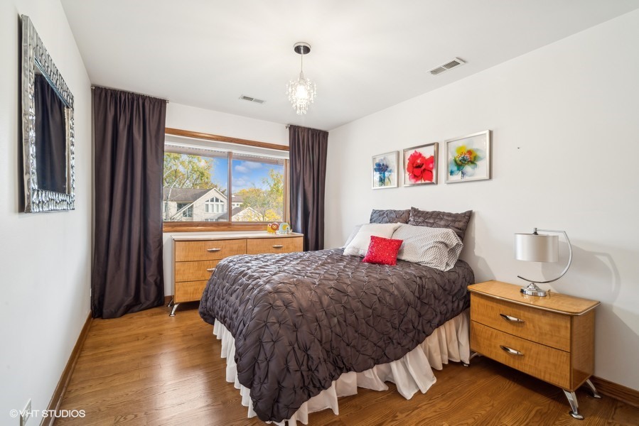 3933 Raintree Lane Northbrook, IL 60062 - Photo 22 of 35 Gallery Image 22