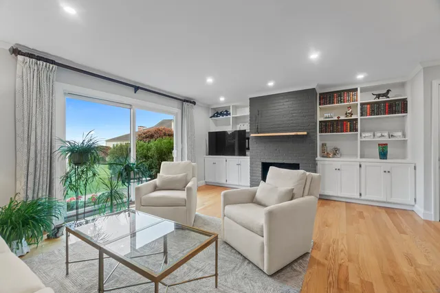 $735,000 | 100 Dudley Avenue, Unit D20, Old Saybrook, CT 06475