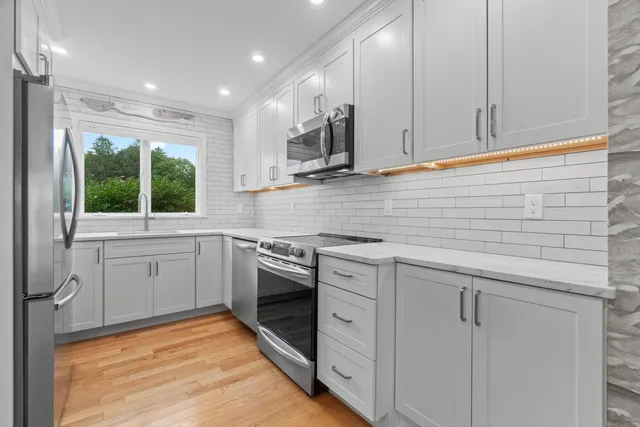 $735,000 | 100 Dudley Avenue, Unit D20, Old Saybrook, CT 06475