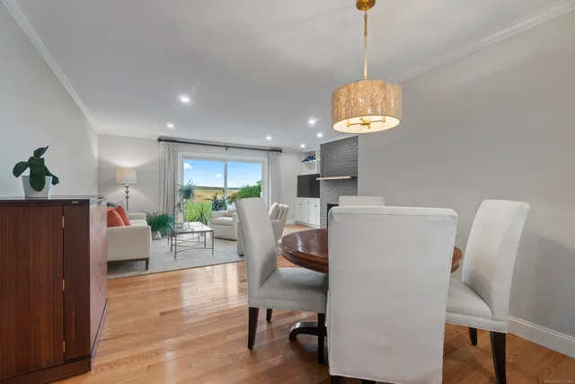 $735,000 | 100 Dudley Avenue, Unit D20, Old Saybrook, CT 06475