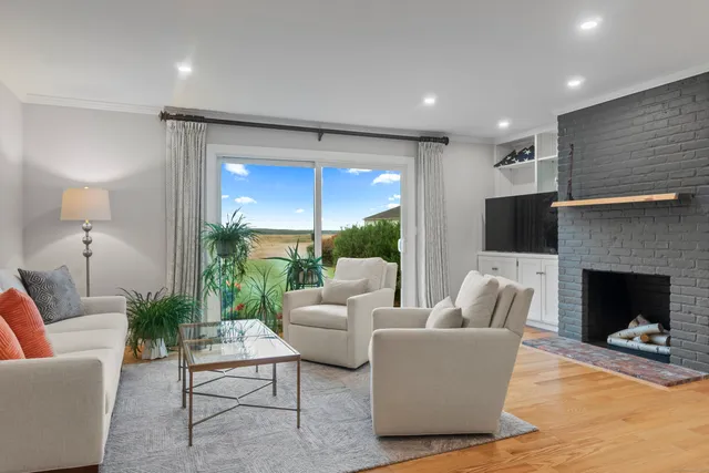 $735,000 | 100 Dudley Avenue, Unit D20, Old Saybrook, CT 06475