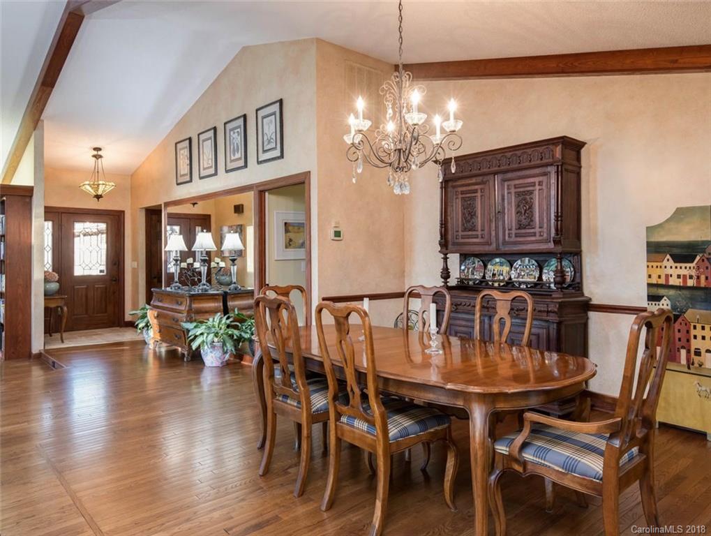 301 Cove Loop Road, Unit 6 05 Hendersonville, NC 28739 - Photo 8 of 30 Gallery Image 8