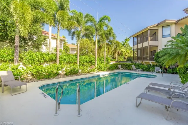 $12,000 | 651 10th Avenue South, Unit C651, Naples, FL 34102