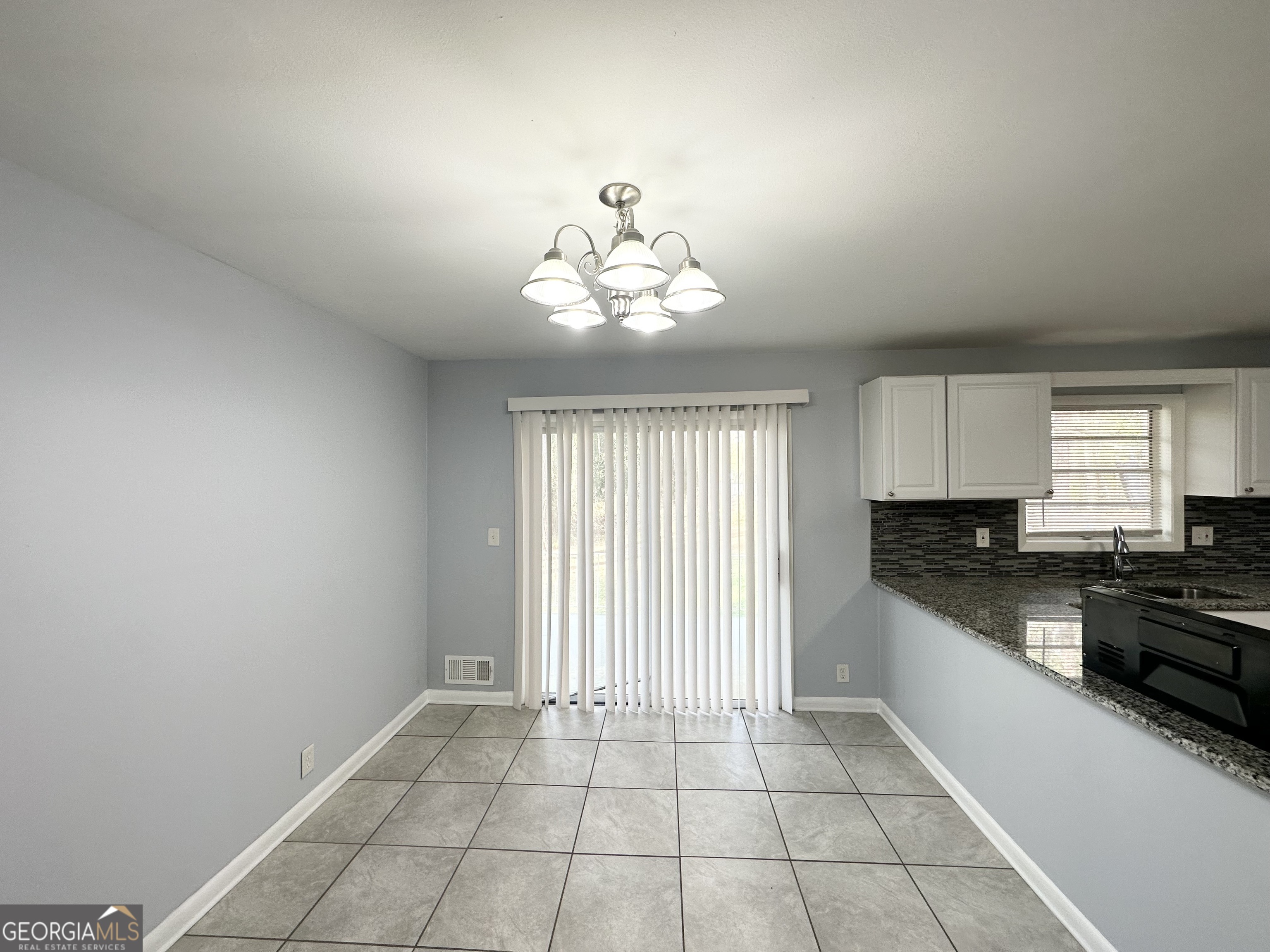 2087 John Wesley Court Decatur, GA 30035 - Photo 9 of 20