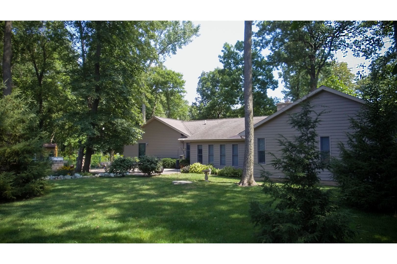 109 Spring Court Sheldon, IL 60966 - Photo 7 of 39