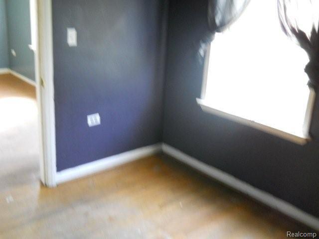 24040 Ryan Road Warren, MI 48091 - Photo 3 of 9 9-23 112