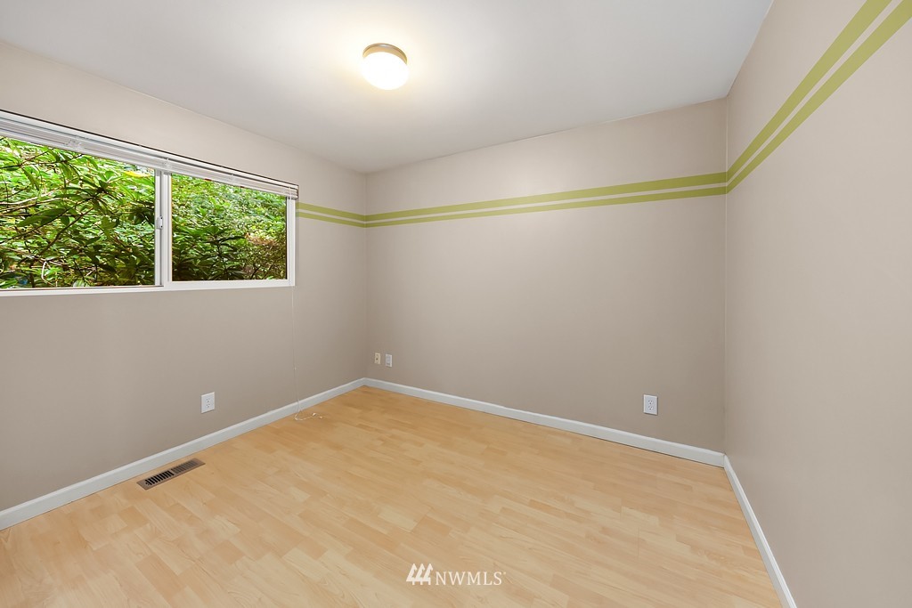 7335 Lake Alice Road Southeast Fall City, WA 98024 - Photo 9 of 25 Gallery Image 9