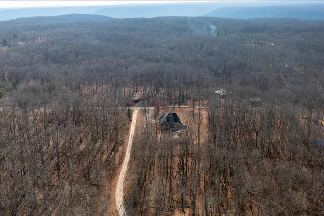 $469,900 | 31 Chickory Lane, Monteagle, TN 37356