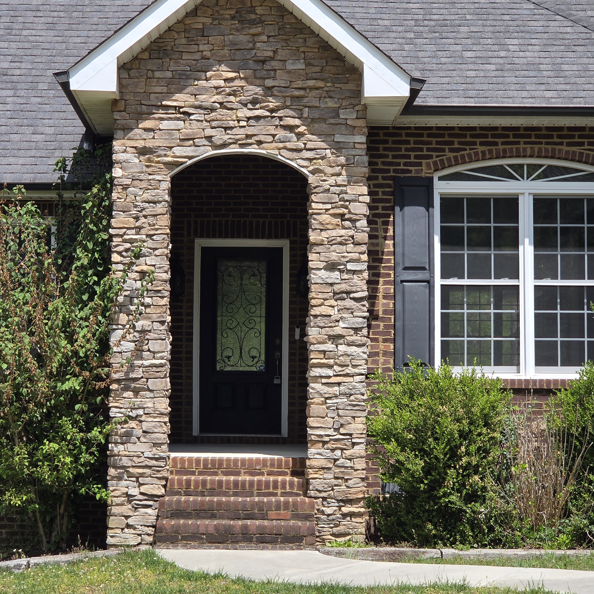 31 Chickory Lane Monteagle, TN 37356 - Photo 61 of 61 a front view of a house with a yard