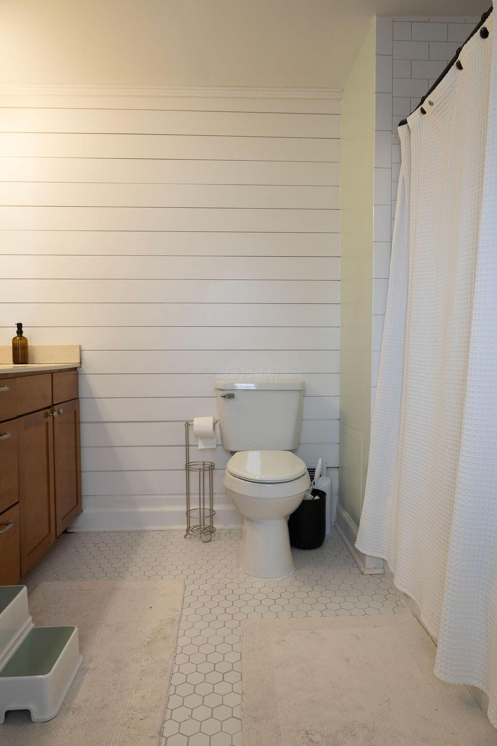 528 Arden Road Columbus, OH 43214 - Photo 27 of 30 Arden bath 2...