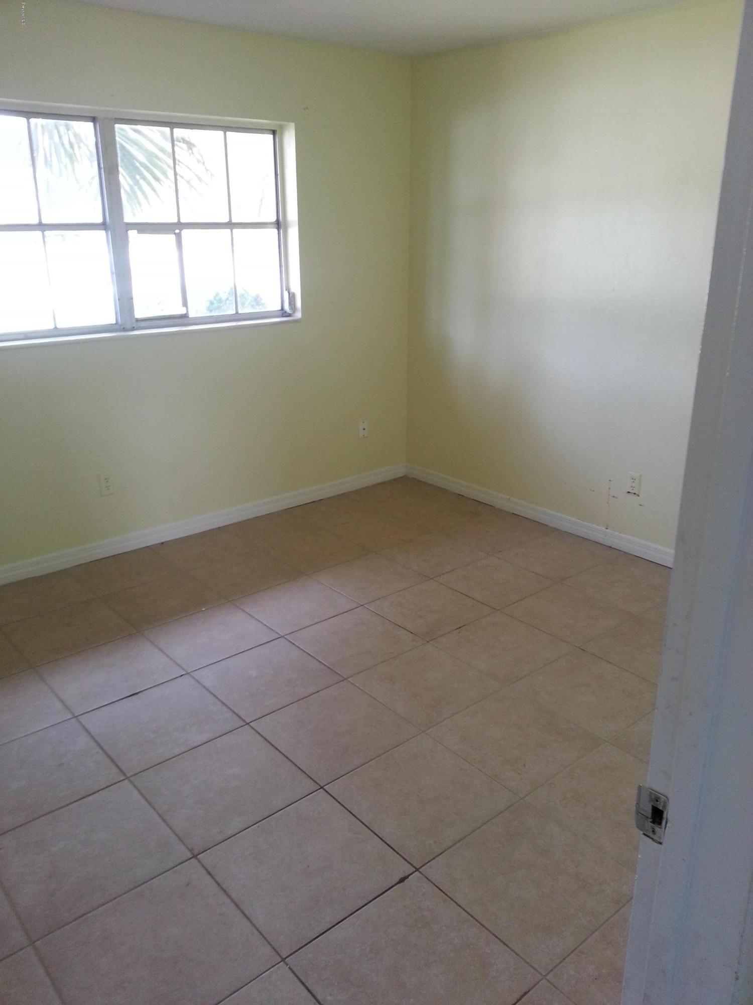 915 Hall Street Melbourne, FL 32901 - Photo 8 of 11 20150414_103904