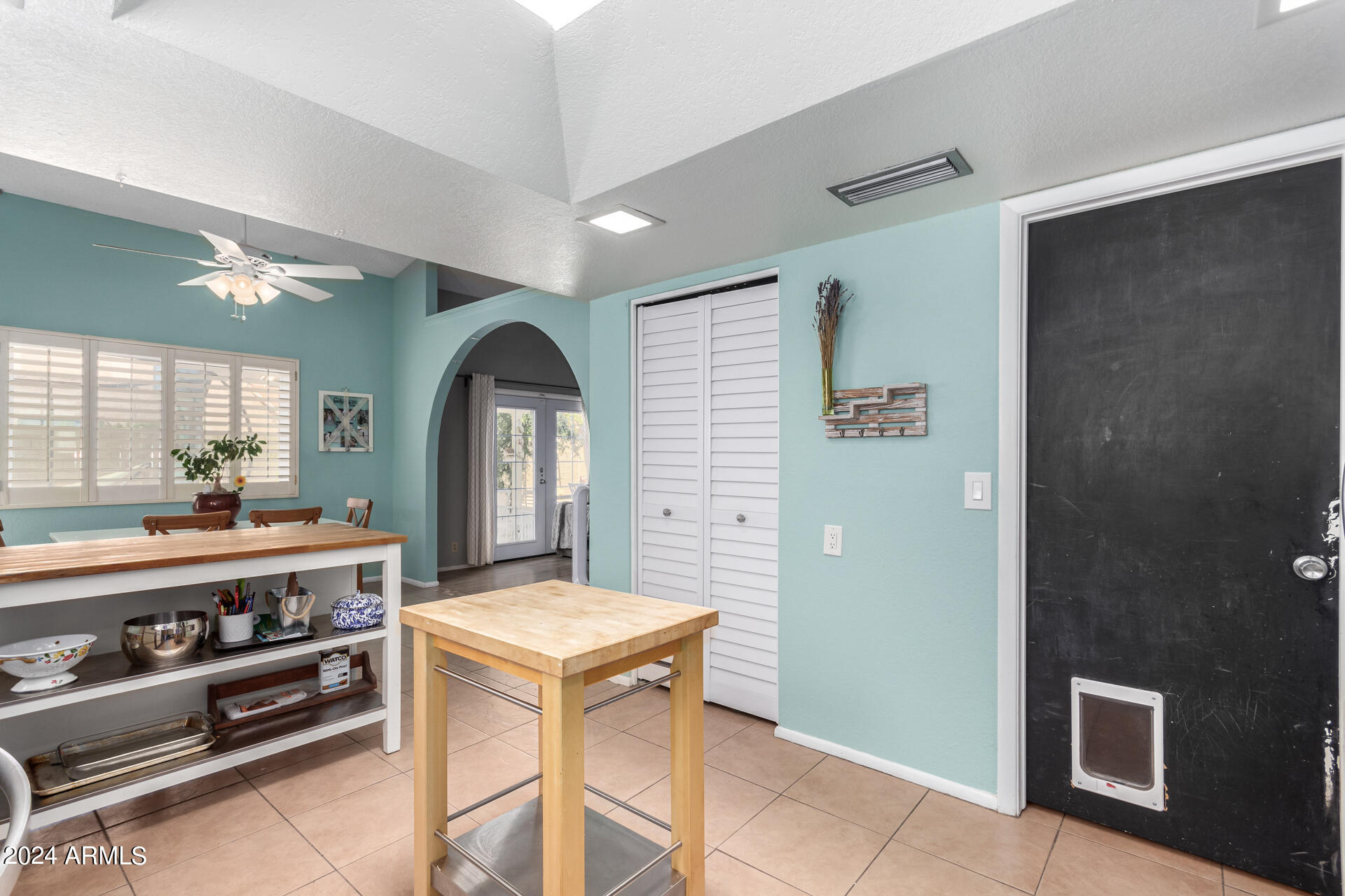 6516 West Mountain View Road Glendale, AZ 85302 - Photo 14 of 35 a view of a hallway with front door