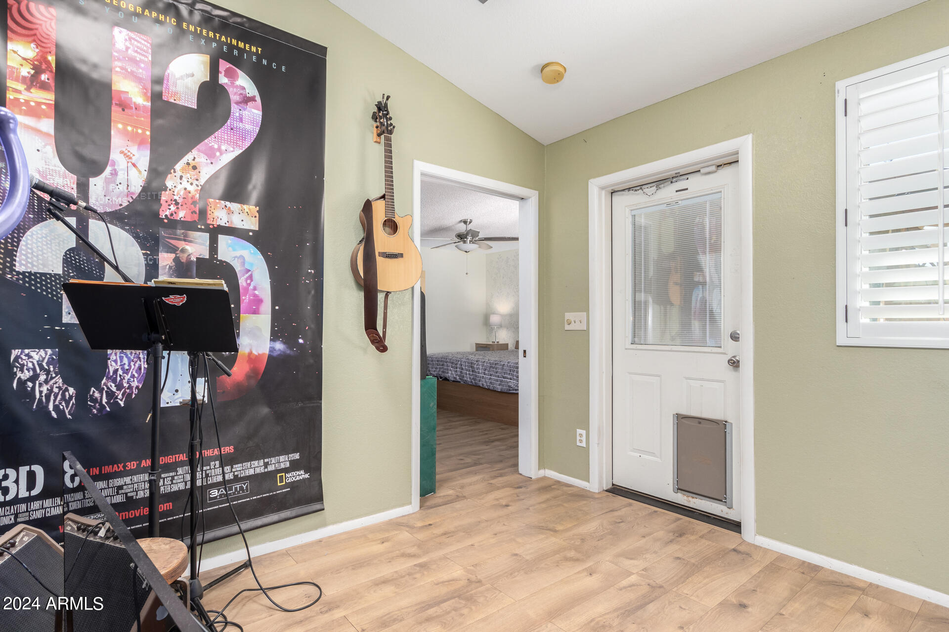 6516 West Mountain View Road Glendale, AZ 85302 - Photo 29 of 35 a view of a interior of the house