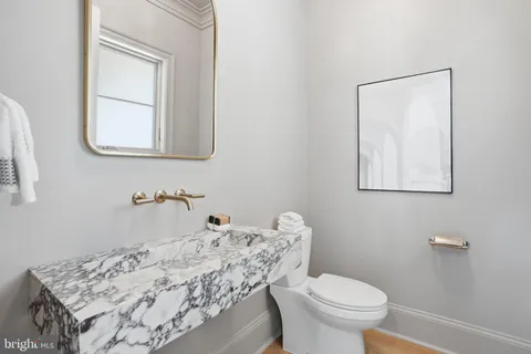 $4,795,000 | 5840 Hilldon Street, McLean, VA 22101