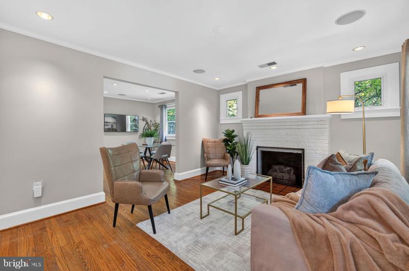 5312 Tuscarawas Road Bethesda, MD 20816 - Photo 4 of 40