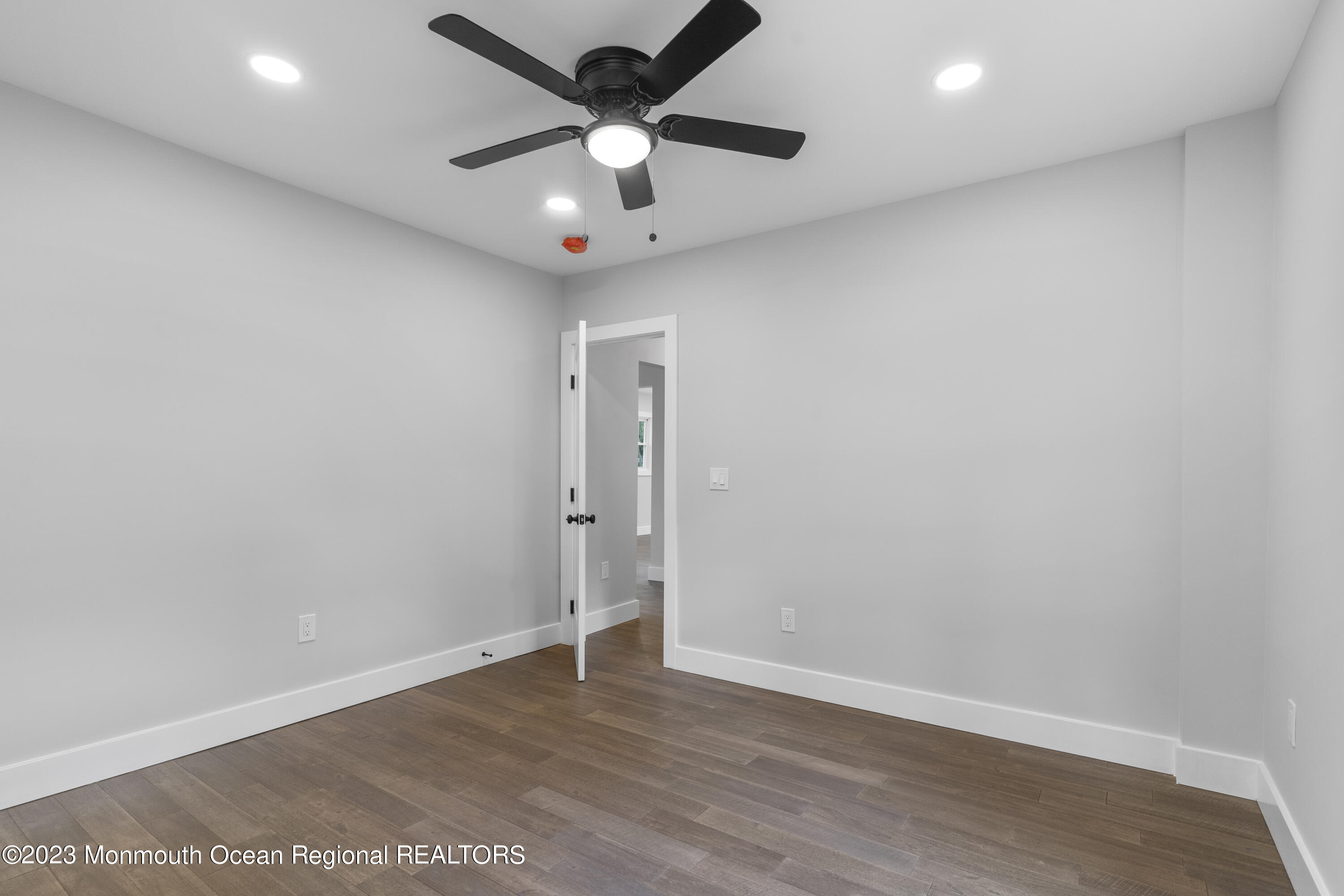 91 Locust Avenue Red Bank, NJ 07701 - Photo 12 of 21 91 Locust Ave (17)