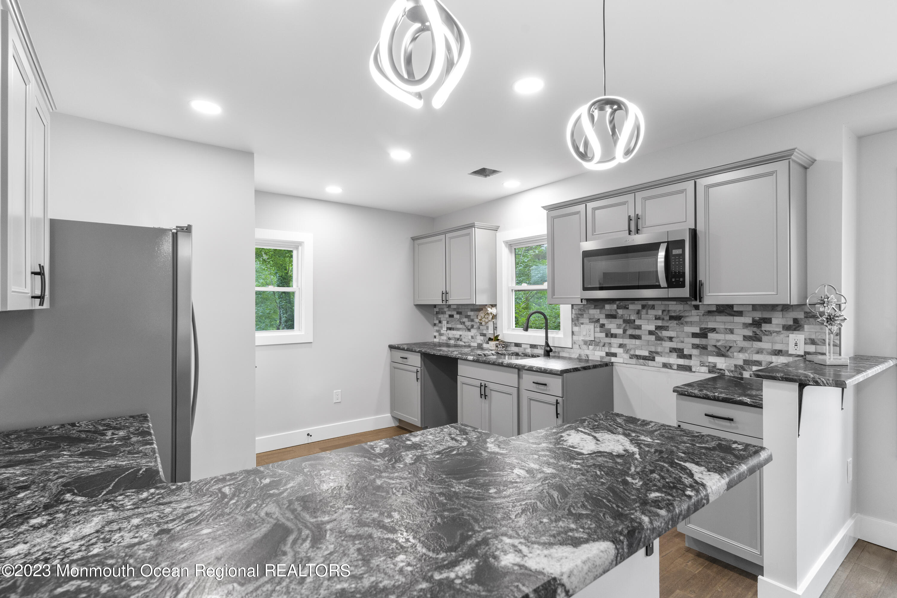 91 Locust Avenue Red Bank, NJ 07701 - Photo 5 of 21 91 Locust Ave (9)