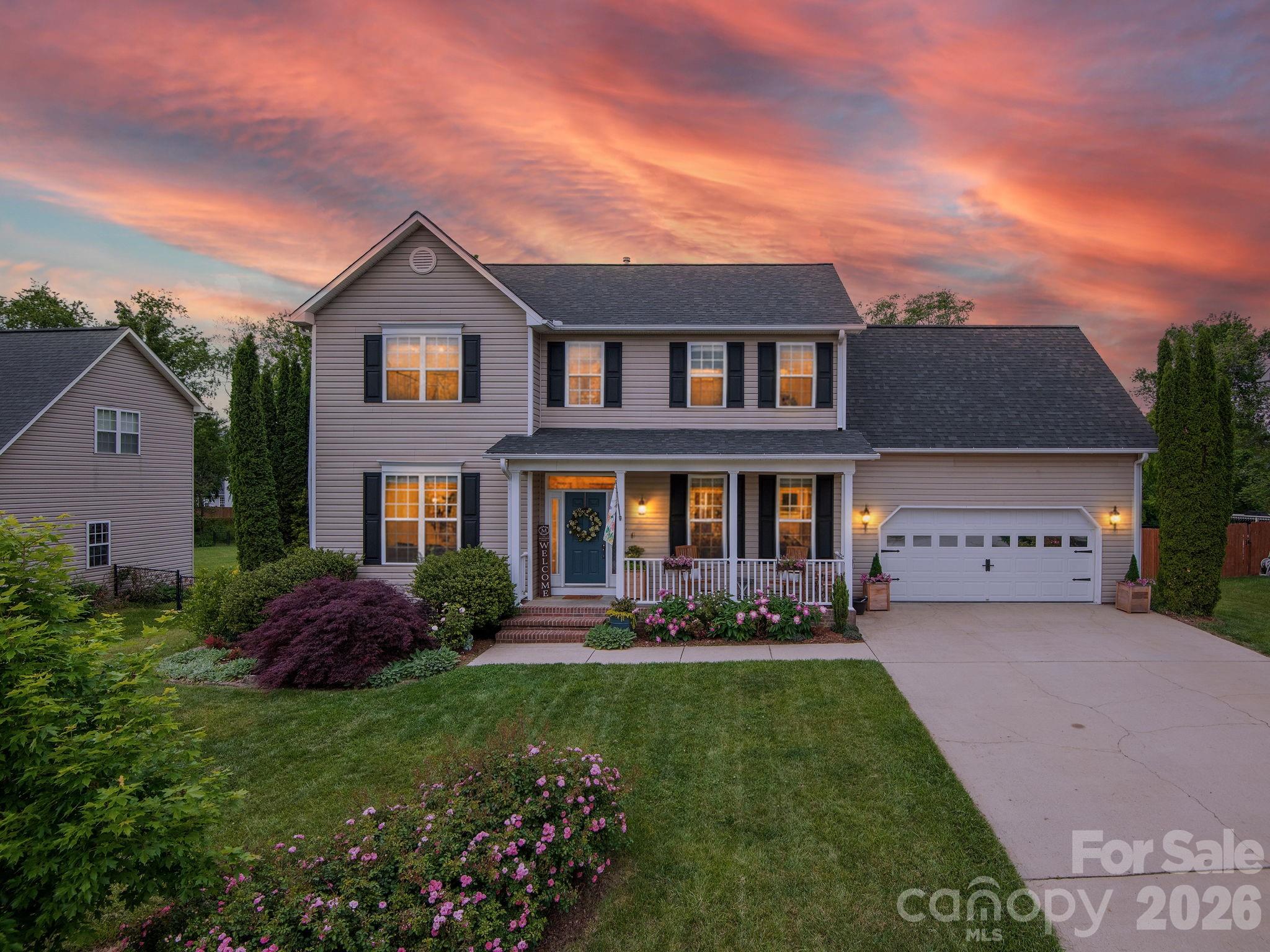 288 Walnut Crest Road Fletcher, NC 28732 - Photo 2 of 48