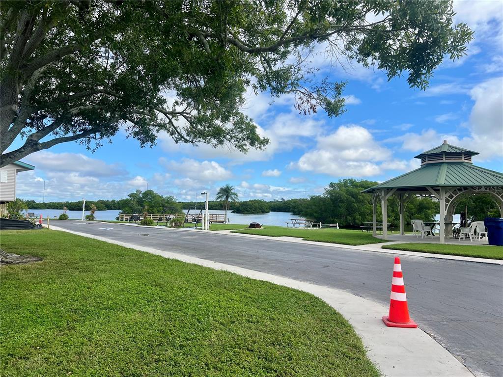 10399 67th Avenue North, Unit 86 St. Petersburg, FL 33708 - Photo 33 of 57