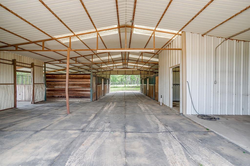 2196 Old Agnes Road Weatherford, TX 76088 - Photo 9 of 35 Wash Area, Enclosed Tack & Storage
