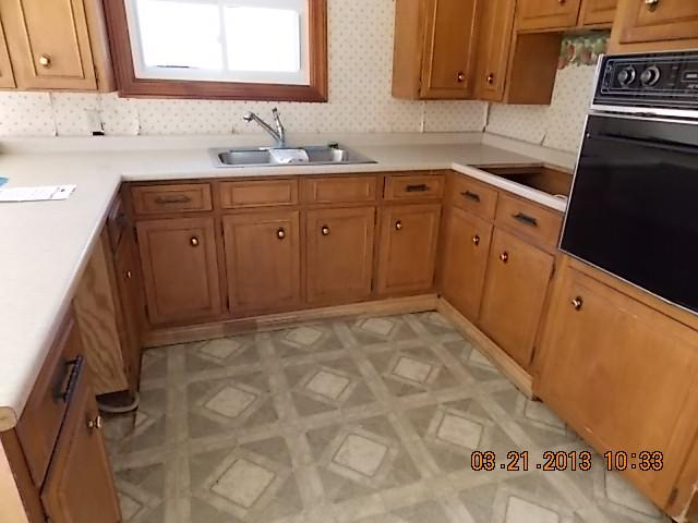 1074 Rutledge Ln. Lebanon, TN 37087 - Photo 7 of 13 Kitchen no stove top nor dishwasher