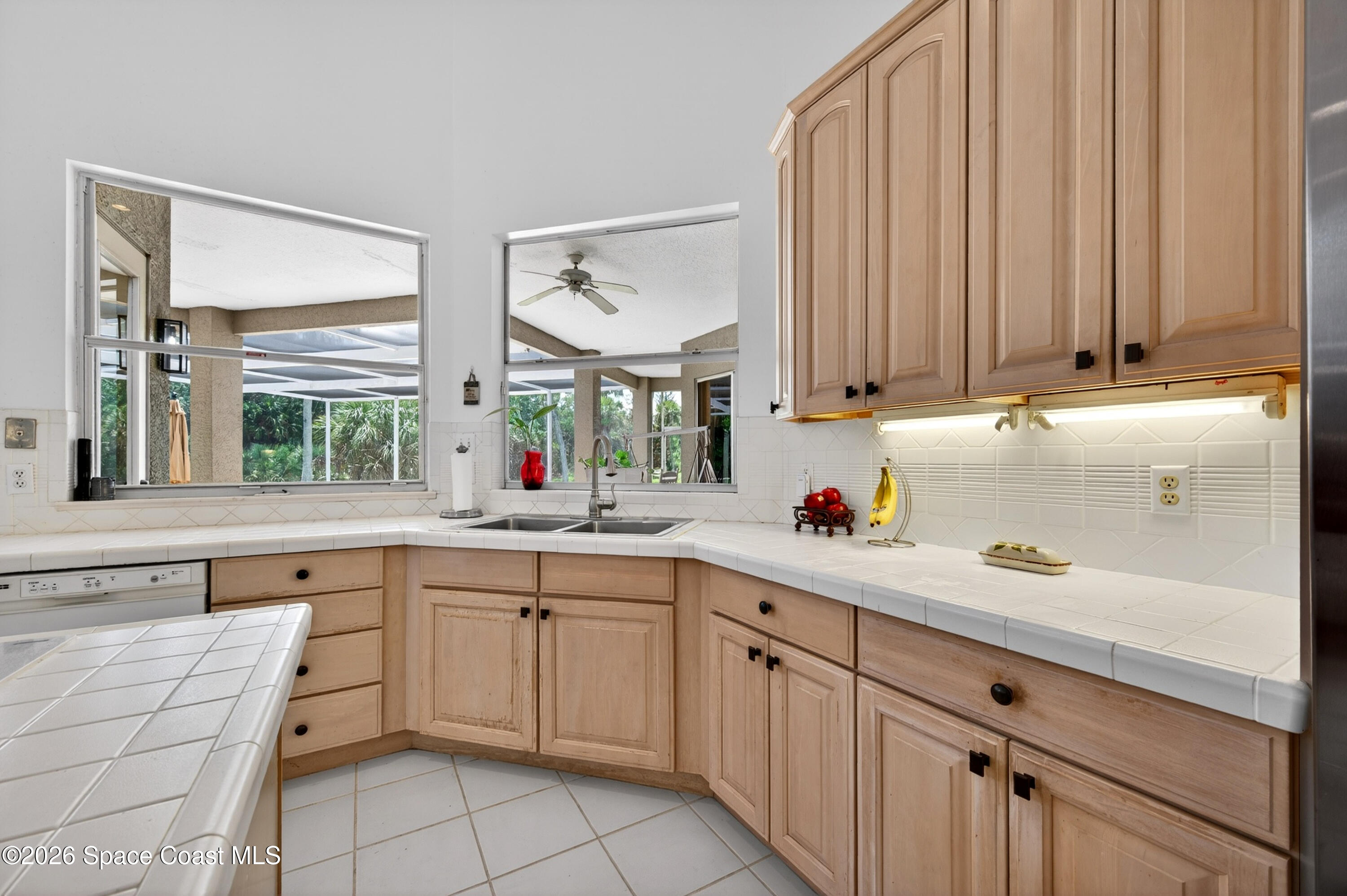 900 Bluegrass Lane Rockledge, FL 32955 - Photo 26 of 73 Tons of Cabinets