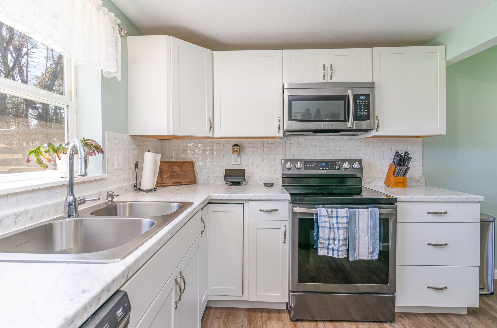 3098 East Miller Road Midland, MI 48640 - Photo 8 of 17