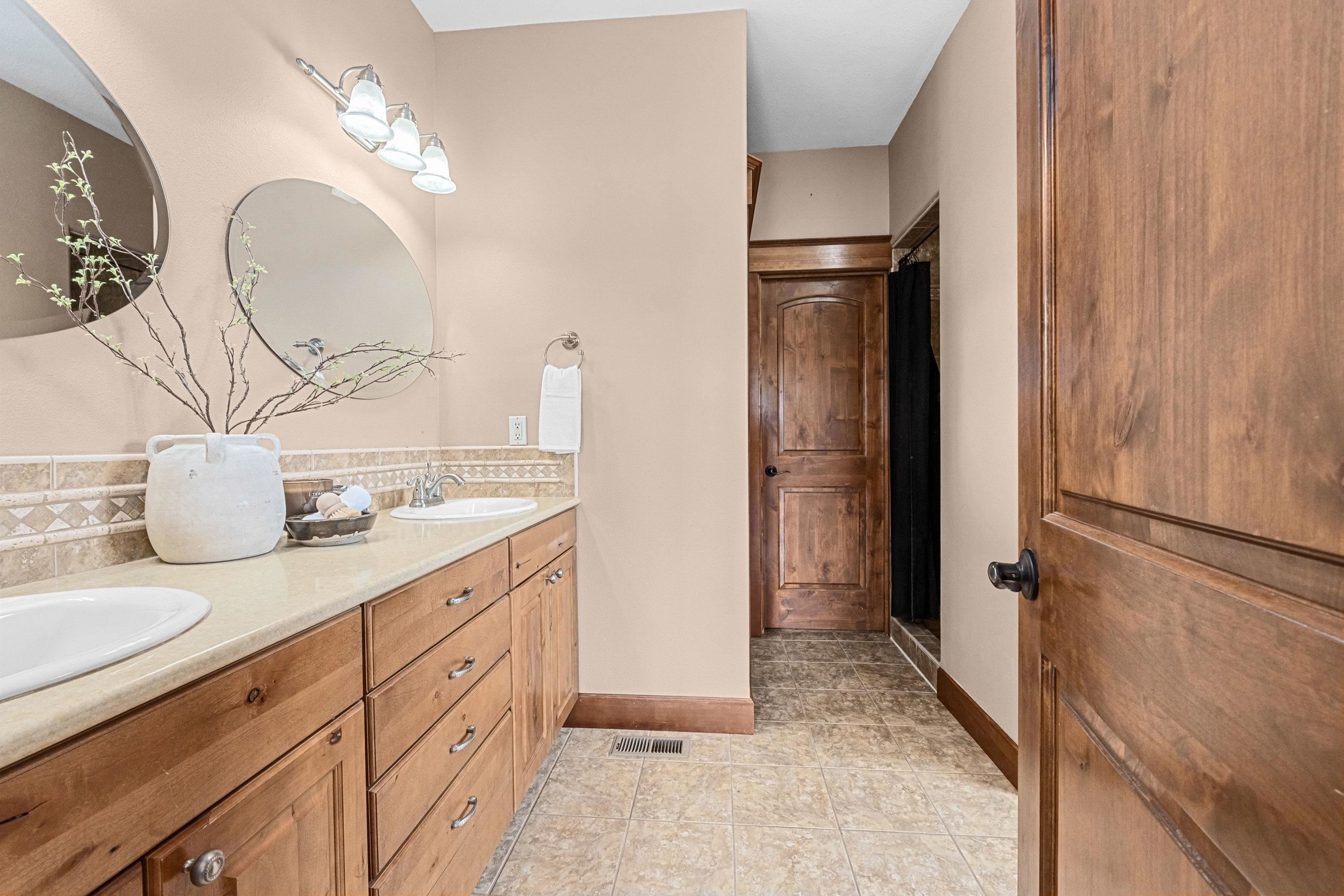 29020 North Hardesty Road Chattaroy, WA 99003 - Photo 17 of 50 Gallery Image 17
