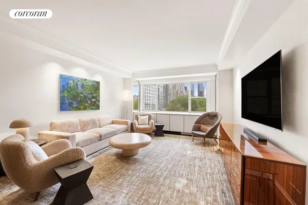 $2,495,000 | 785 5th Avenue, Unit 7B | Lenox Hill