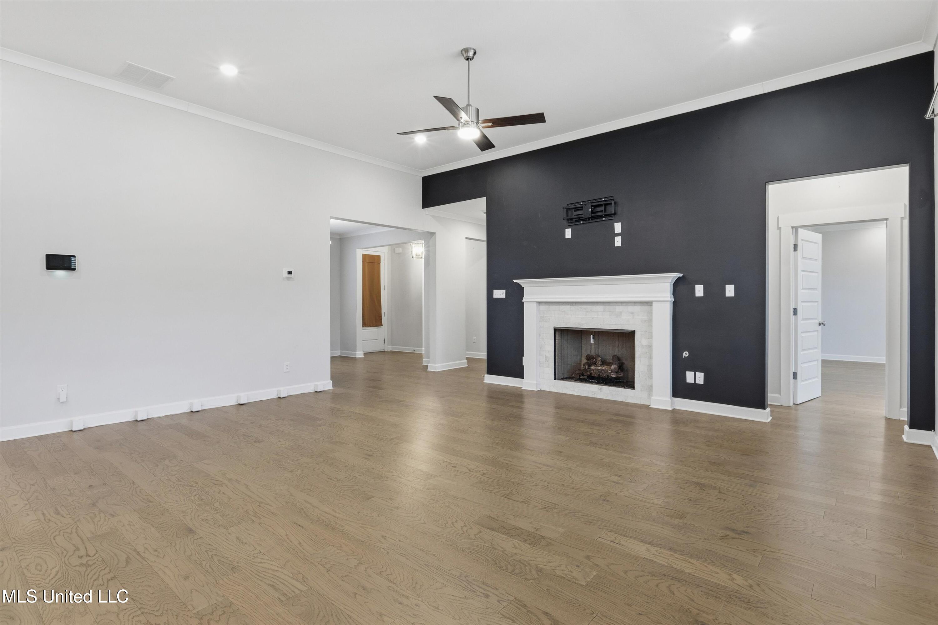 372 Fawn Grove Trail Hernando, MS 38632 - Photo 11 of 41 11-372 Fawn Grove Trail-11