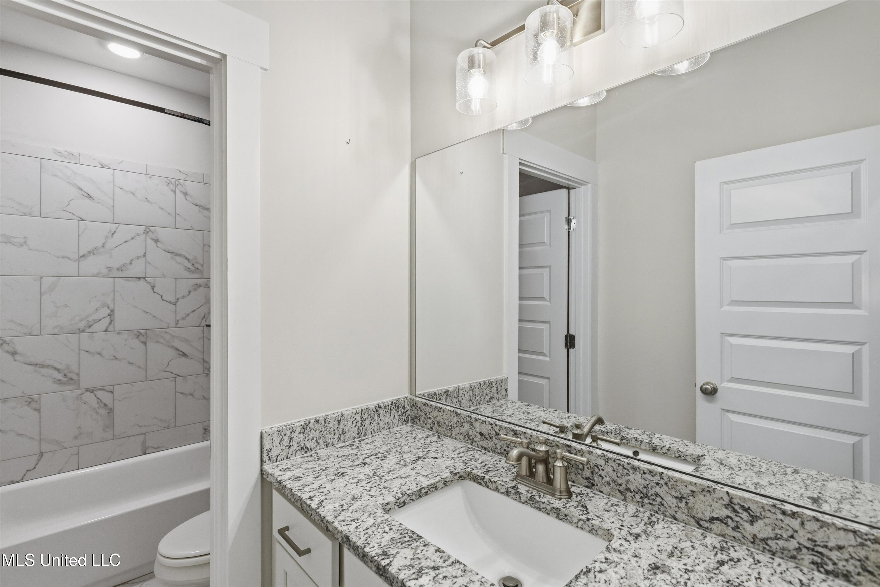 372 Fawn Grove Trail Hernando, MS 38632 - Photo 34 of 41 34-372 Fawn Grove Trail-34