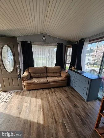 $90,000 | 2 & 3 Poison Oak Road, Falling Waters, WV 25419