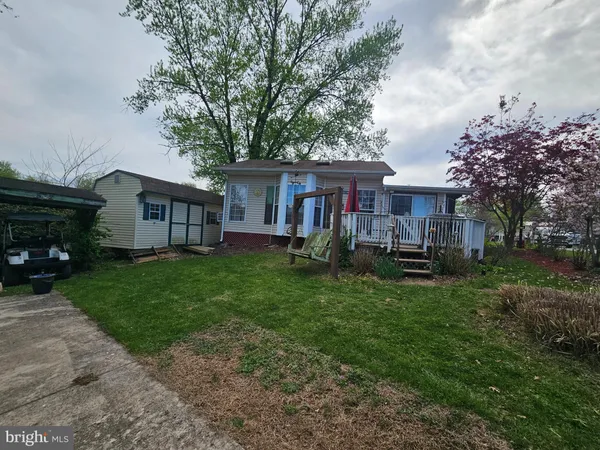 $90,000 | 2 & 3 Poison Oak Road, Falling Waters, WV 25419