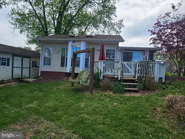 $90,000 | 2 & 3 Poison Oak Road, Falling Waters, WV 25419