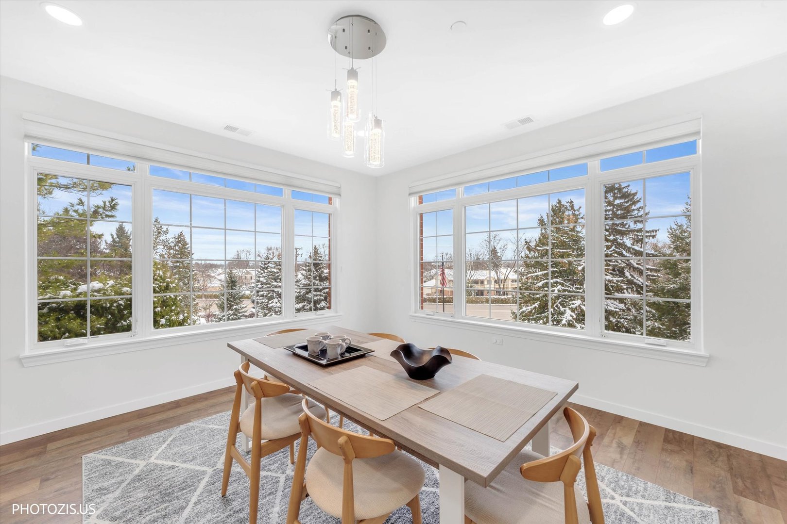 640 McHenry Road, Unit 301 Wheeling, IL 60090 - Photo 10 of 36 Gallery Image 10