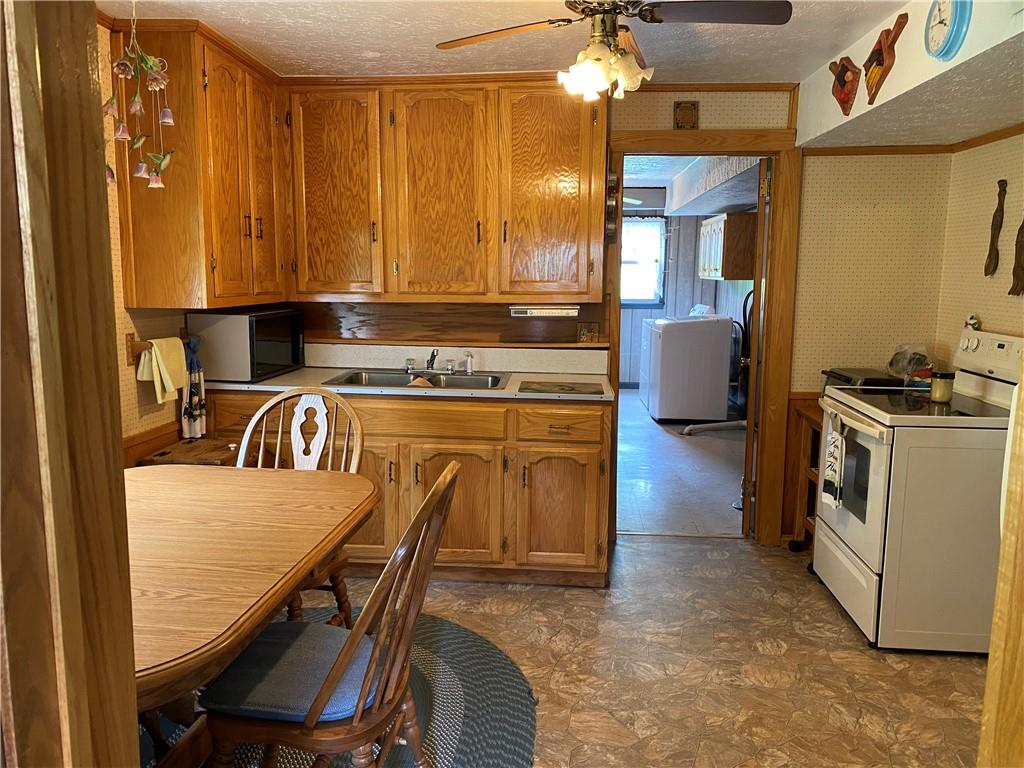 1251 Franklin Road Jackson Center, PA 16133 - Photo 6 of 13