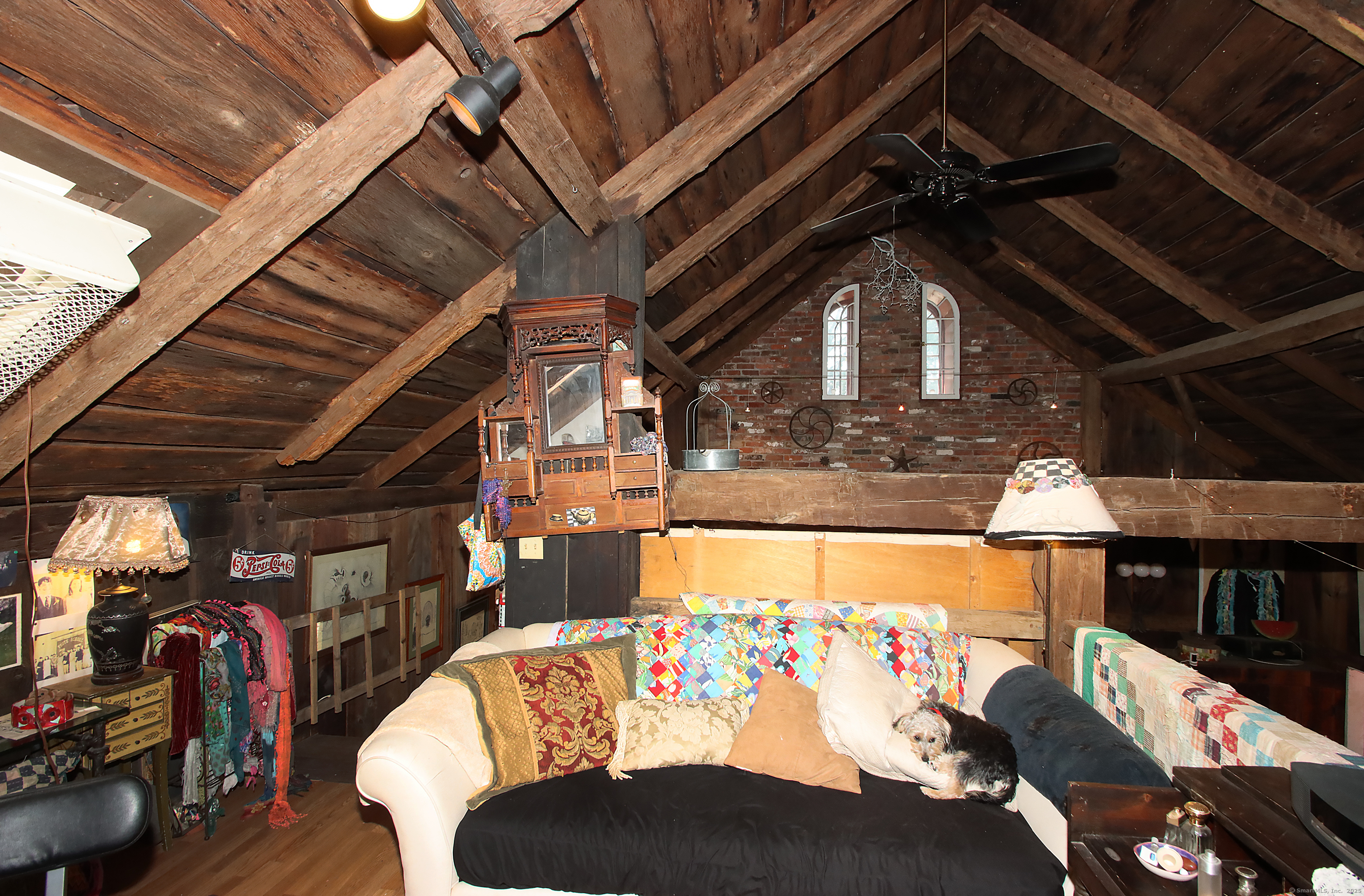 8 Dillon Road Woodbridge, CT 06525 - Photo 21 of 40