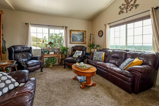 $650,000 | 3049 Patriot Way, Burson, CA 95225