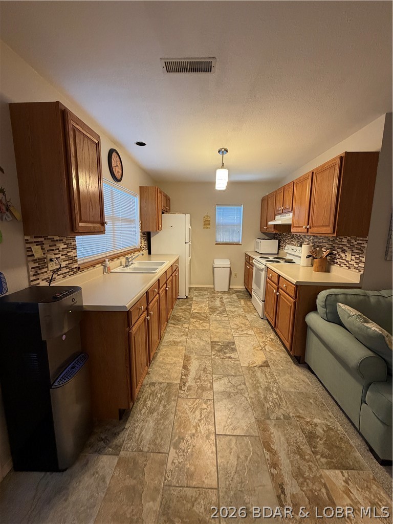 30847 Rustic Road Rocky Mount, MO 65072 - Photo 12 of 57 Gallery Image 12