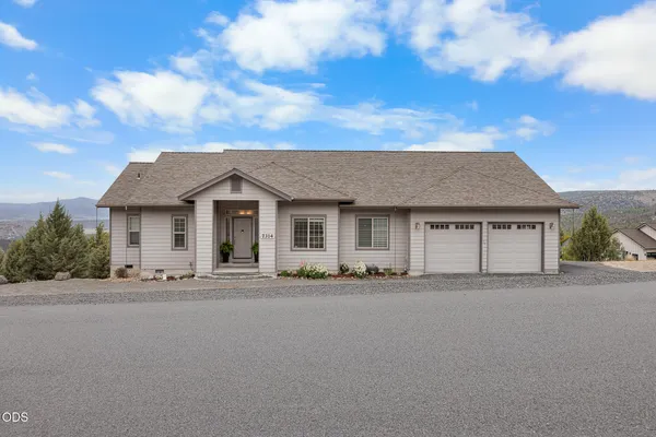 $819,000 | 7314 Southeast Night Hawk Court, Prineville, OR 97754