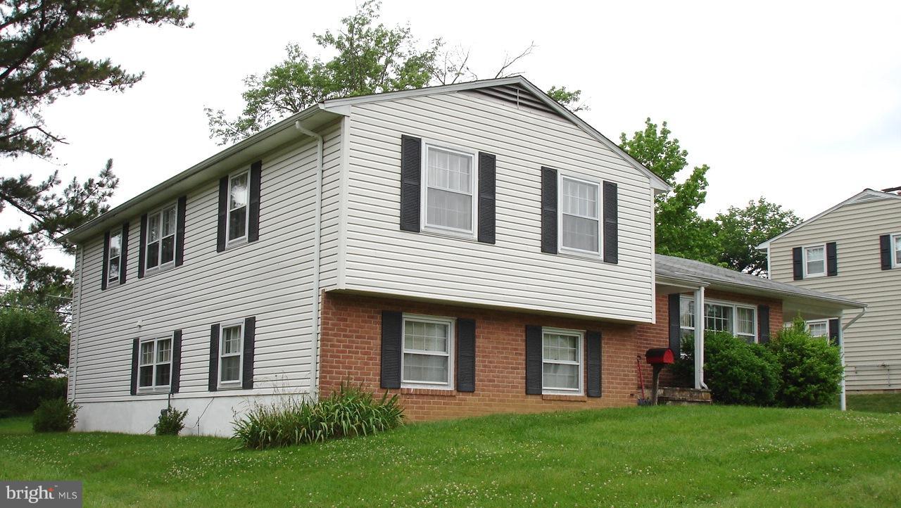 8206 Thornton Road Baltimore, MD 21204 - Photo 3 of 4 Exterior (Front)