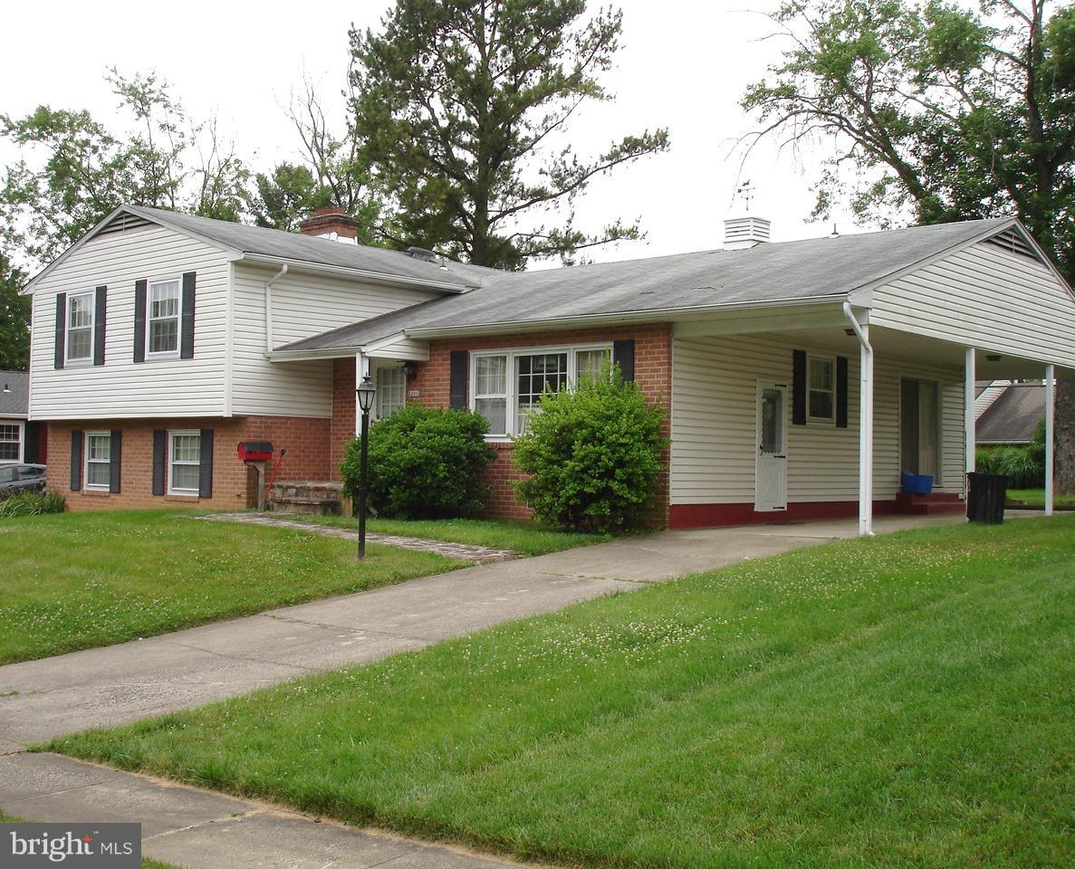 8206 Thornton Road Baltimore, MD 21204 - Photo 4 of 4 Exterior (Front)