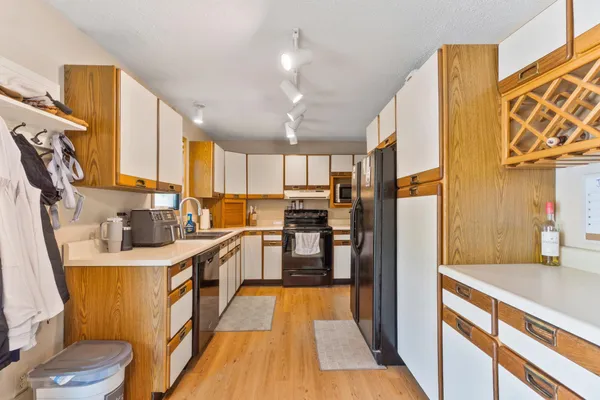 $252,800 | 1015 3rd Street Southeast, Bemidji, MN 56601