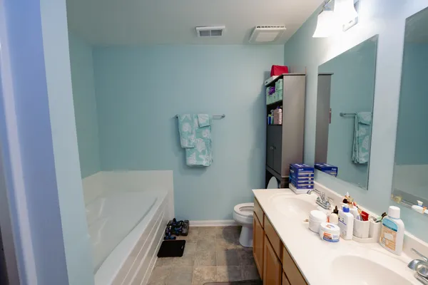 $302,000 | 5012 Norwalk Court, Plainfield, IL 60586