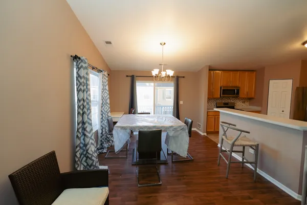 $302,000 | 5012 Norwalk Court, Plainfield, IL 60586