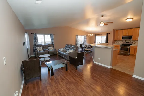 $302,000 | 5012 Norwalk Court, Plainfield, IL 60586