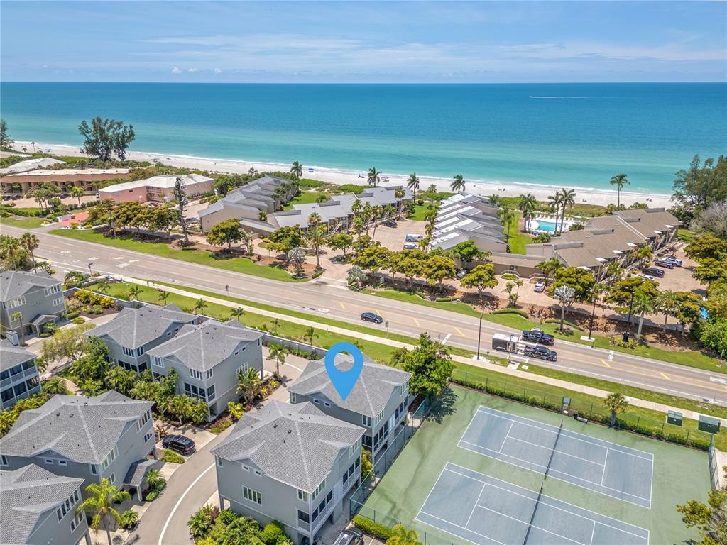 528 Forest Way Longboat Key, FL 34228 - Photo 36 of 40